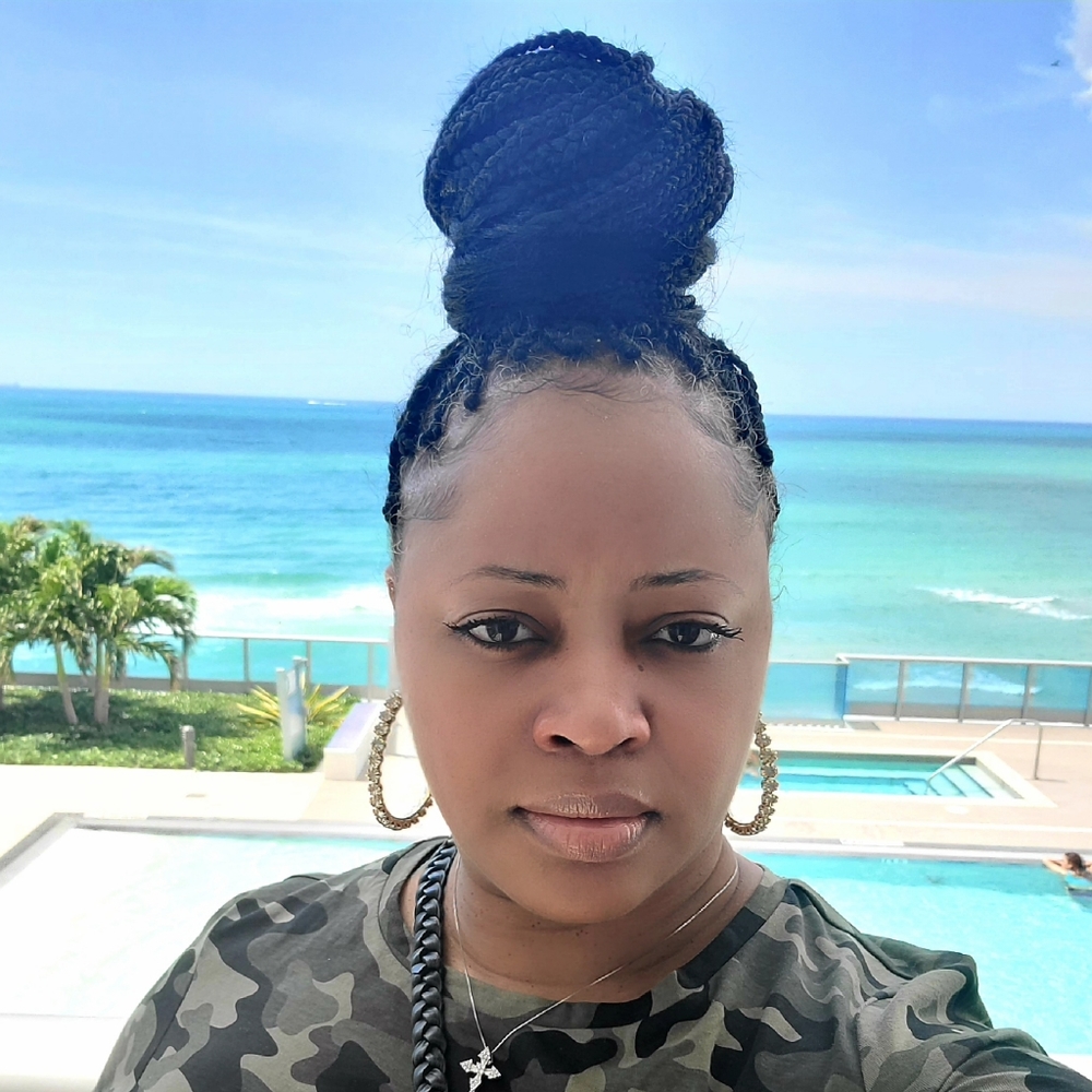 Meet your Posher, ShaMonté